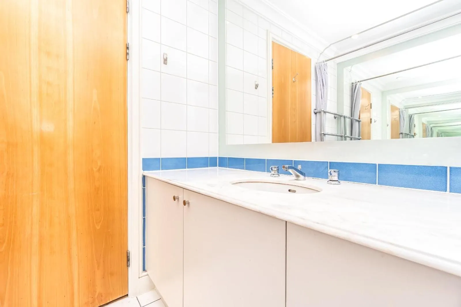 Lovely 2 Bedroom By The Docks Londyn